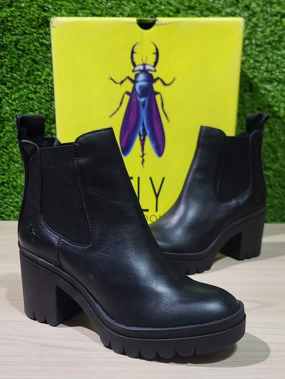 FLY London TOPE520FLY Chelsea Boots / Dublin Black EU 38 NEW